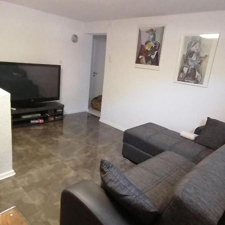 Schoene Einliegerwohnung In Хехинген Экстерьер фото