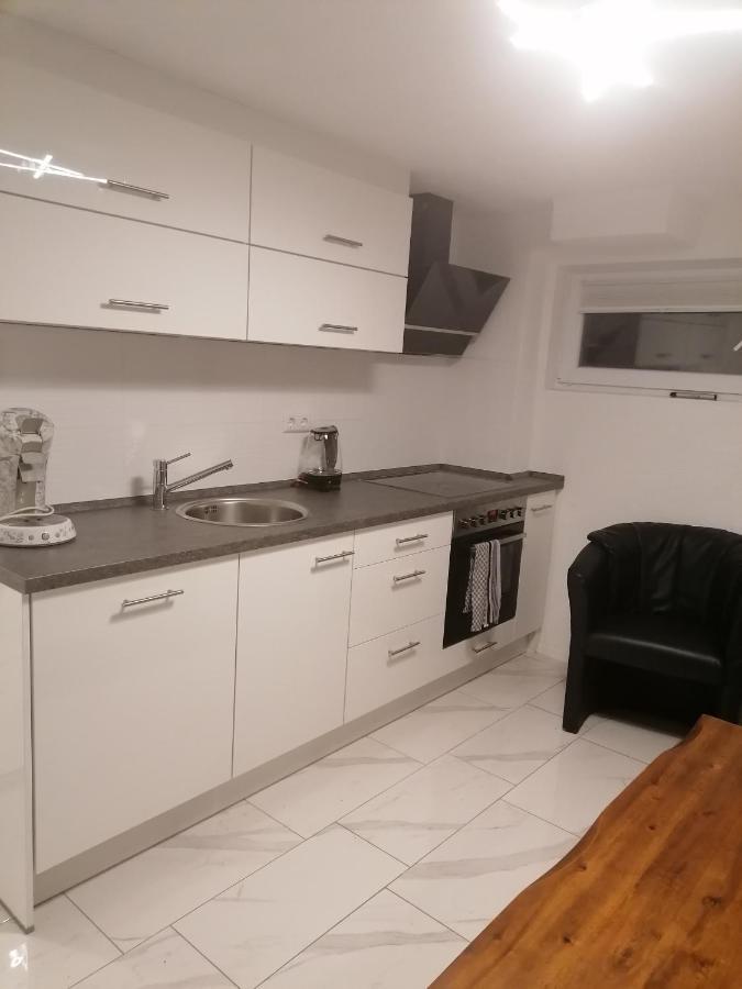 Schoene Einliegerwohnung In Хехинген Экстерьер фото