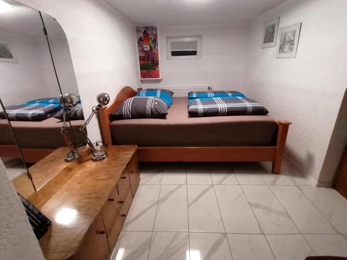 Schoene Einliegerwohnung In Хехинген Экстерьер фото