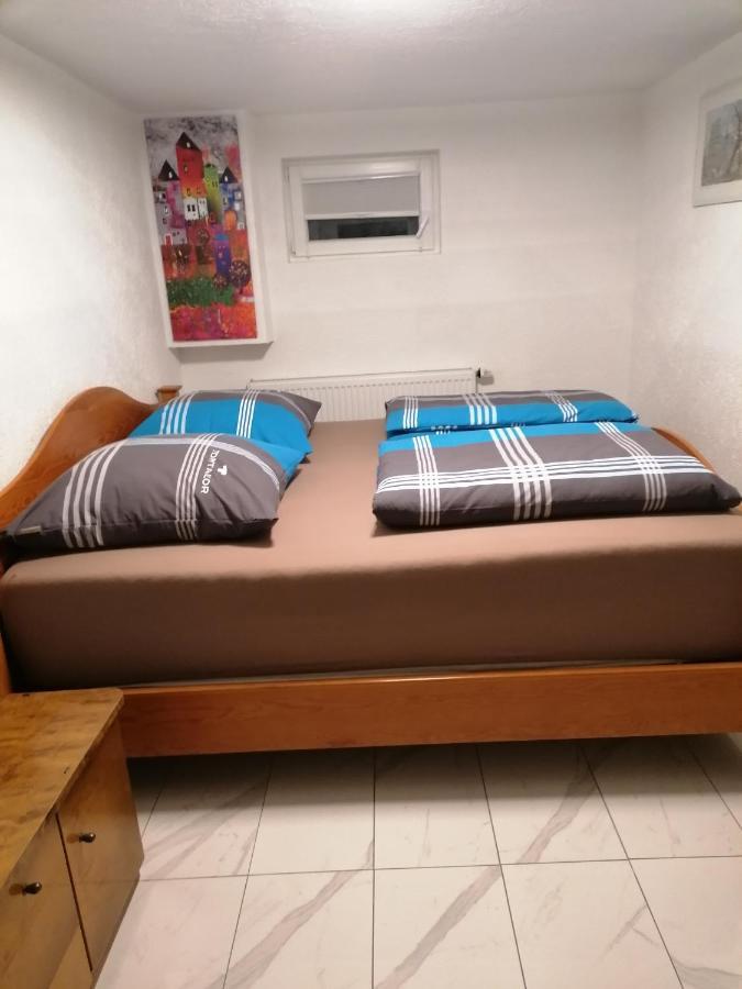 Schoene Einliegerwohnung In Хехинген Экстерьер фото